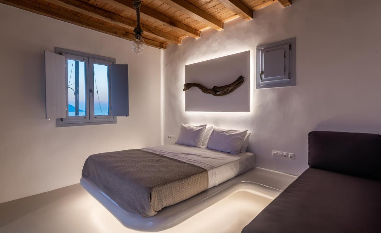 Plaka Suites Extérieur photo